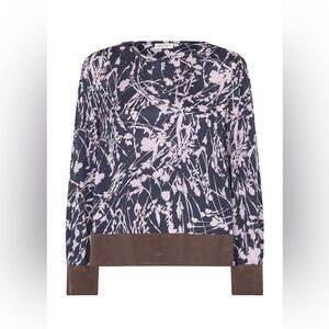 Masai Copenhagen Mabronelle Top in wisteria.